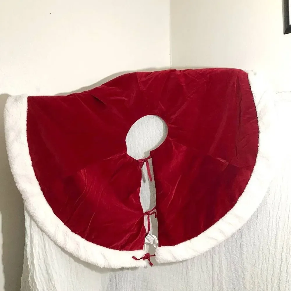 Pottery Barn Santa Claus Inspired Christmas Tree Skirt